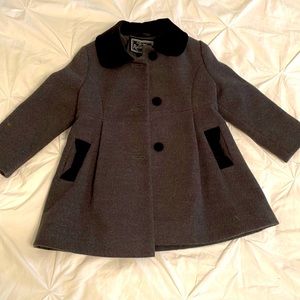 Rothschild gray with black velvet details dress coat. 3T